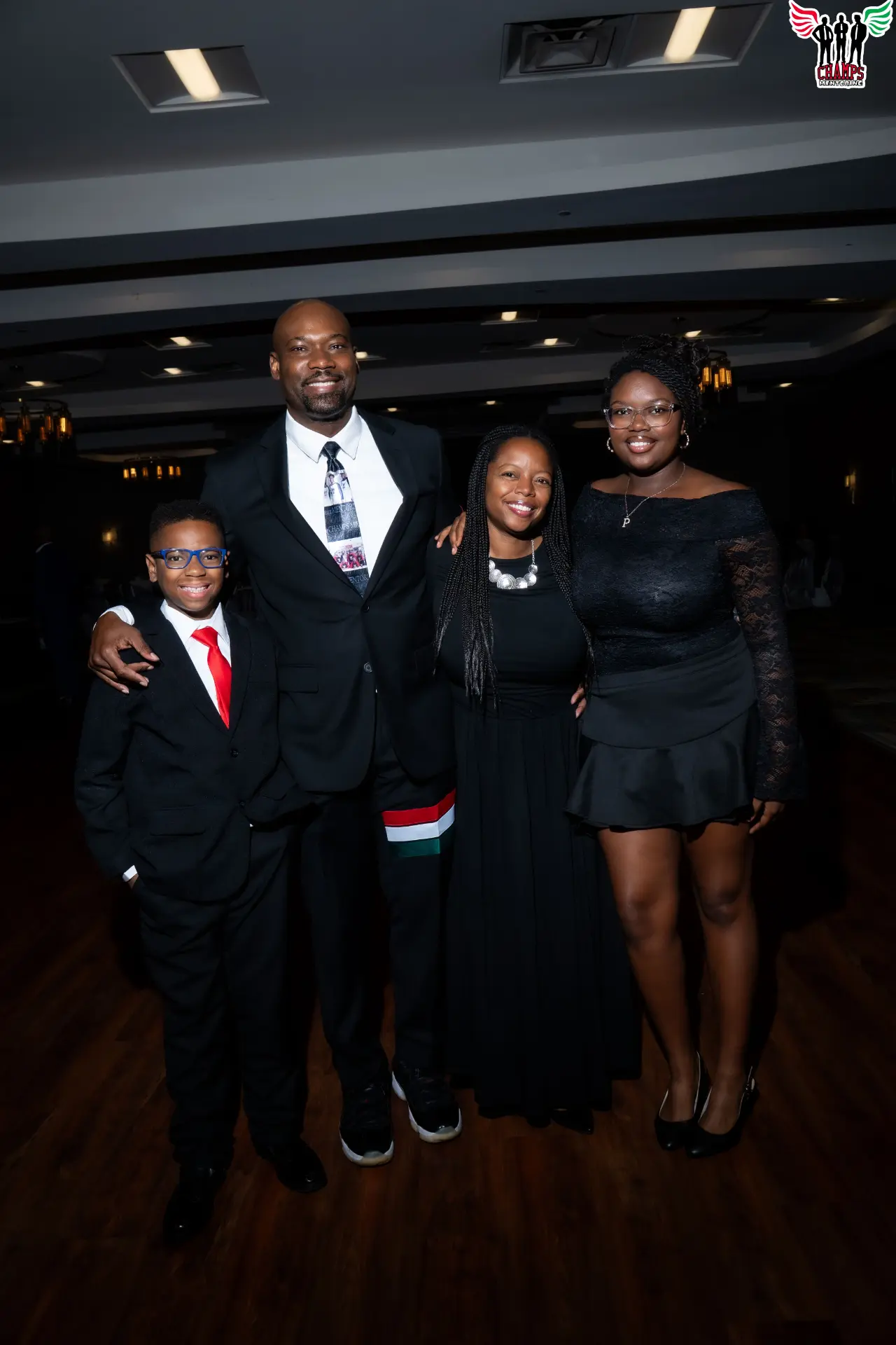Dr. Vondale Singleton with his wife Dr. Patrina Singleton and their children Promise and Vondale Jr.
